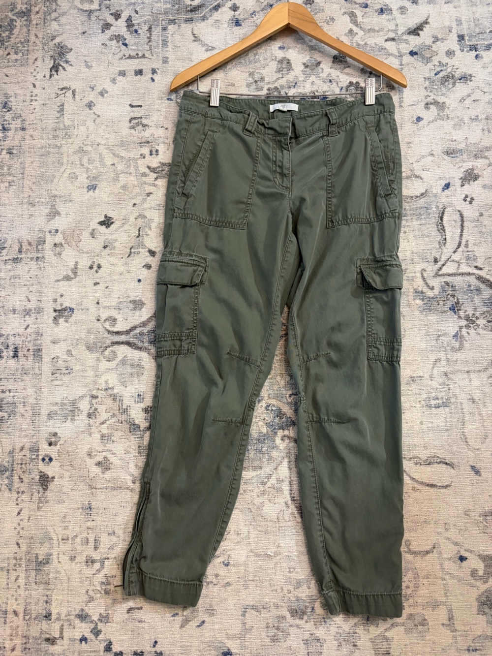 LOFT Olive Green Cargo Jogger Pants Zip Ankle Utility Size 6